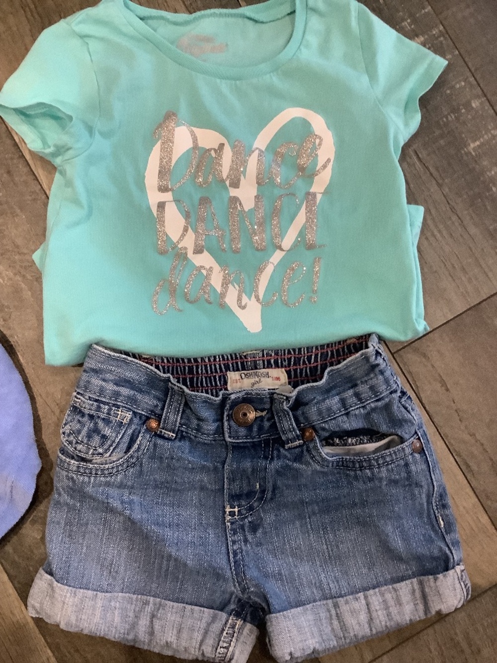 Girls 3T Oshkosh jean shorts and t-shirt